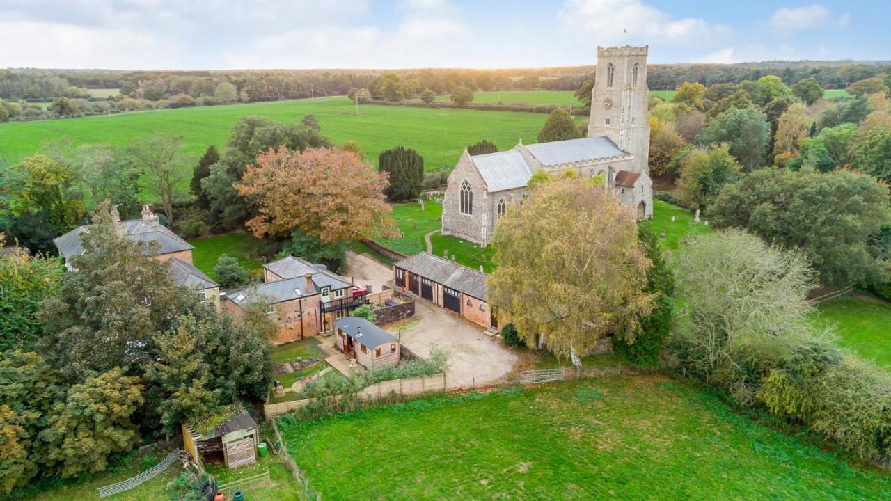 Hayloft And Shepherds Hut In Norfolk Broads With Fire Pit And Bbq From Ginger And Gold Ranworth Eksteriør bilde